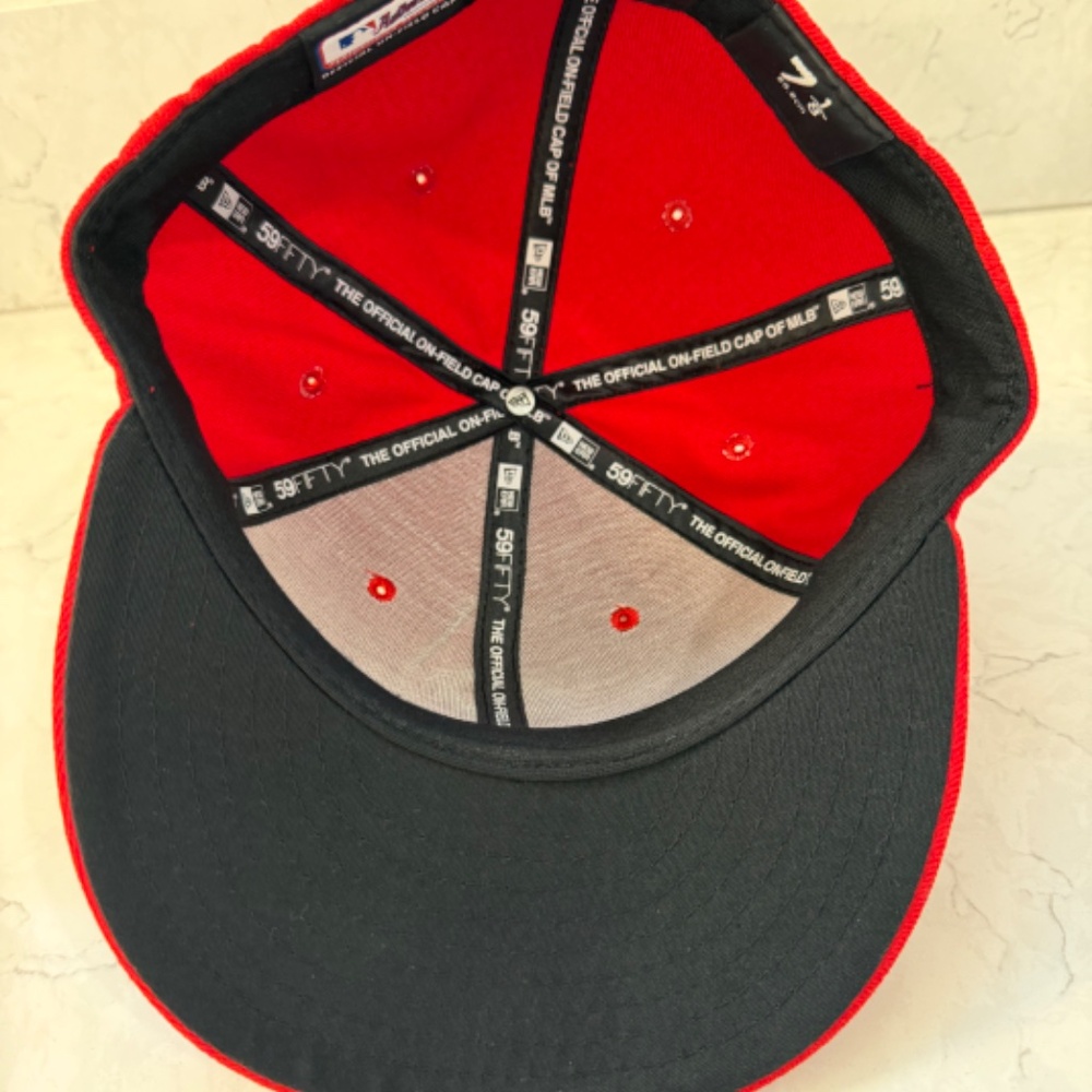 Philadelphia Phillies New Era Fitted Hat Size 7 1/8 - Picture 4 of 5